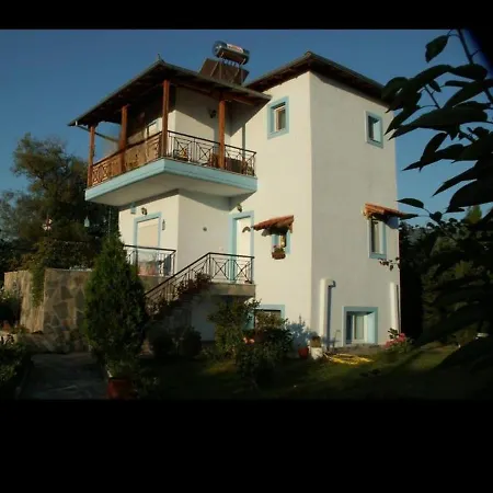Blue Oasis Plaka-leptokaria Villa *